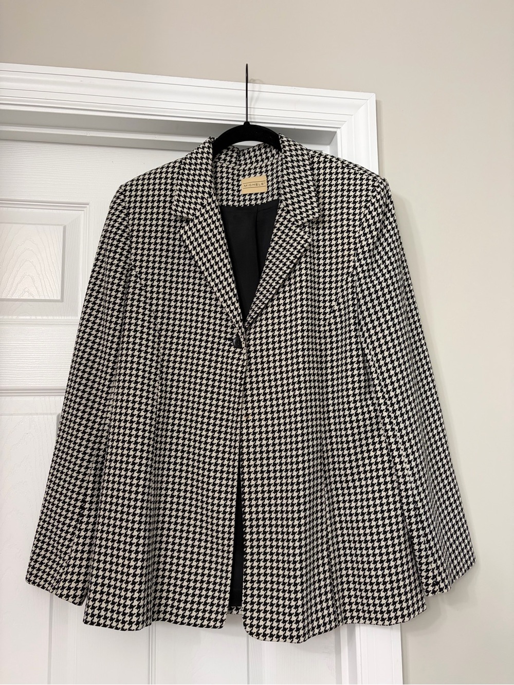 Michele Classic Houndstooth Women's Blazer Jacket - Black & White